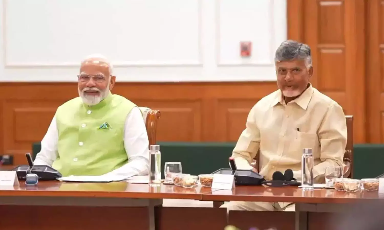 மோடிக்காக சந்திரபாபு நாயுடு செய்த செயல்... பதவியேற்பு தள்ளிவைப்பு?