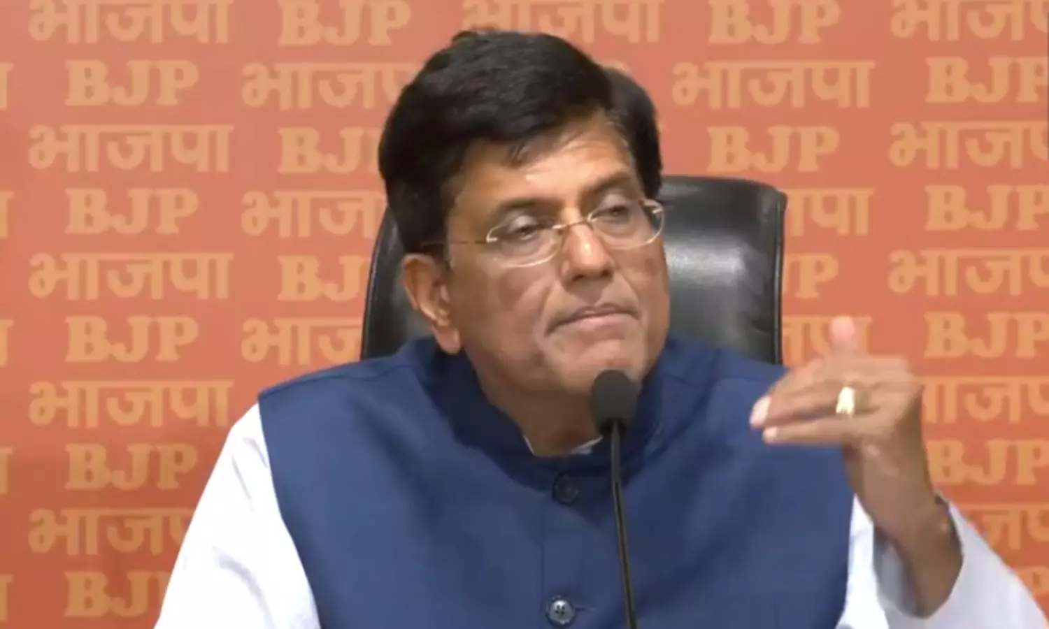 பங்குச்சந்தை தொடர்பான ராகுல் காந்தி குற்றச்சாட்டு ஆதாரமற்றது: பியூஷ் கோயல் பங்குச்சந்தை தொடர்பான ராகுல் காந்தி குற்றச்சாட்டு ஆதாரமற்றது: பியூஷ் கோயல்