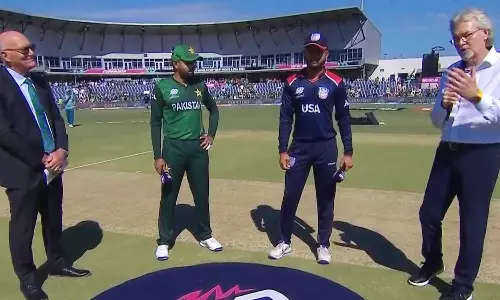 பாகிஸ்தானுக்கு எதிராக டாஸ் வென்ற அமெரிக்கா பந்து வீச்சு தேர்வு