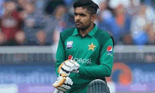 டி20 கிரிக்கெட்டில் அதிக ரன்கள்: விராட் கோலி சாதனையை முறியடித்த பாபர் அசாம்