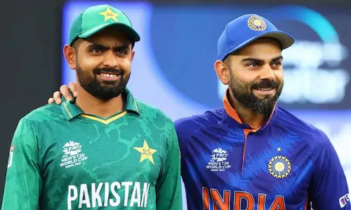 கோலியின் காலணிகளை கூட நெருங்க முடியாது- பாபர் அசாமை தாக்கிய பாக். முன்னாள் வீரர்