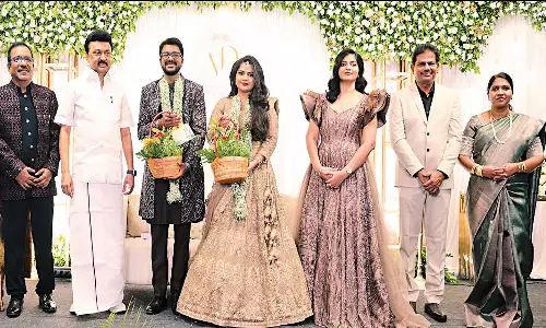 நடிகர் சார்லி மகன் திருமண வரவேற்பு: முதல்-அமைச்சர் மு.க.ஸ்டாலின் நேரில் வாழ்த்து