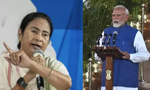 மோடி பதவியேற்பின் போது இருட்டு அறையில் அமர்ந்த மம்தா - வெளியான பகீர் காரணம்