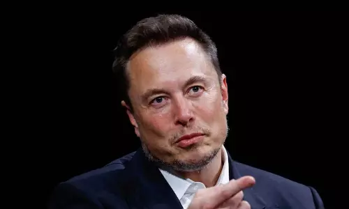 ஸ்பேஸ்-எக்ஸில் பணிபுரிந்த பெண்களுடன் எலான் மஸ்க் பாலியல் உறவு: அமெரிக்க பத்திரிகை பரபரப்பு தகவல்