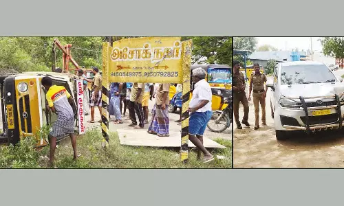 500 கிலோ புகையிலை பொருட்களை காரில் கடத்திய வாலிபர் கைது