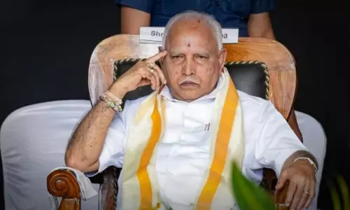 போக்சோ வழக்கில் எடியூரப்பாவுக்கு பிடிவாரண்ட்- இடைக்கால தடை விதித்து உத்தரவு