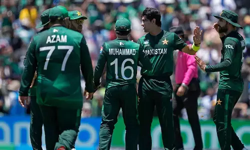 சம்பளம் குறைப்பு, ஒப்பந்தம் குறித்து ஆய்வு... சிக்கலை சந்திக்க இருக்கும் பாகிஸ்தான் வீரர்கள்