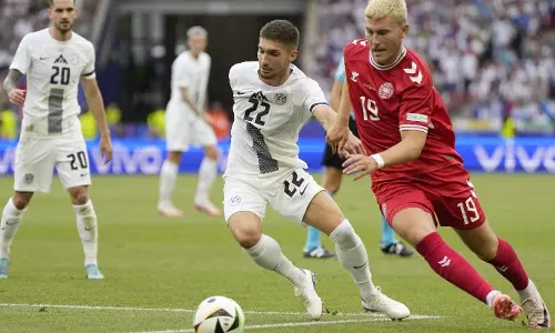 யூரோ கோப்பை கால்பந்து போட்டி: டிராவில் முடிந்த டென்மார்க்- ஸ்லோவேனியா போட்டி