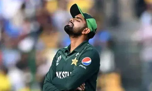 டி20 உலகக் கோப்பையில் இருந்து வெளியேறிய பாகிஸ்தான்.. மன்னிப்பு கேட்ட பாபர் அசாம்