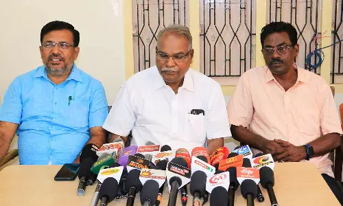 ரெயில் விபத்துக்கு பொறுப்பேற்று மந்திரி ராஜினாமா செய்யவேண்டும்- கே.பாலகிருஷ்ணன் பேட்டி