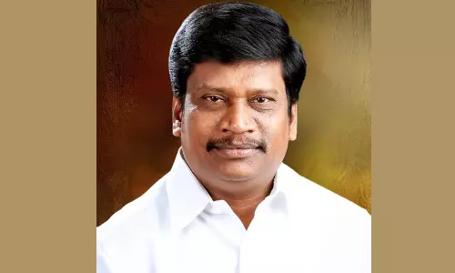 விக்கிரவாண்டி தொகுதி இடைத்தேர்தல்- திமுக வேட்பாளர் வேட்புமனு தாக்கல்