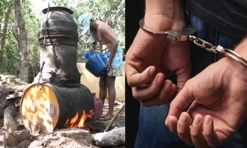 கள்ளச்சாராயம் விற்ற 3 பேர் கைது: மாவட்டம் முழுவதும் 1000 போலீசார் ரோந்து