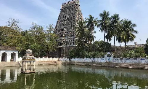ஆயிரம் ஊரானாலும் மயூரம் போலாகுமா?