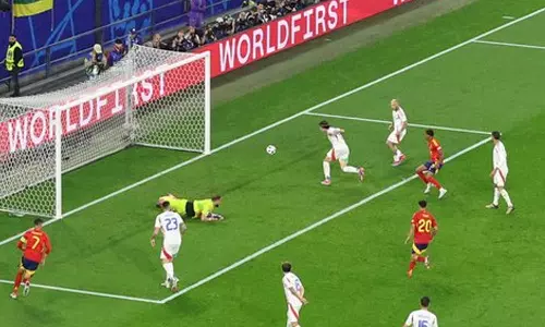 யூரோ கோப்பை கால்பந்து போட்டி: 1-0 என்ற கோல் கணக்கில் இத்தாலியை வீழ்த்தியது ஸ்பெயின்