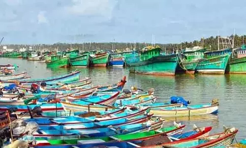 3-வது நாளாக மீனவர்கள் கடலுக்குச் செல்ல தடை