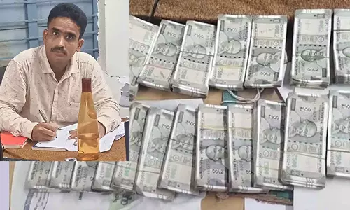 சார்பதிவாளர் வீட்டில் லஞ்ச ஒழிப்புத்துறை போலீசார் சோதனை