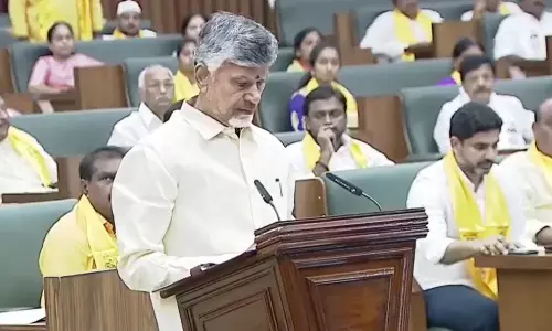 கெத்தா.. மாஸா..! 31 மாதங்களுக்கு பிறகு சட்டசபையில் காலடி வைத்த சந்திரபாபு நாயுடு