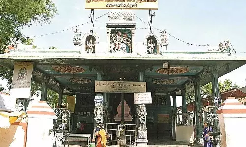 குழந்தை வரம் வேண்டுமா? அப்போ இந்த கோவிலுக்கு போங்க...