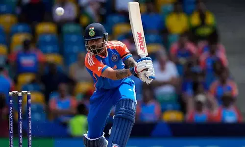 உலகக்கோப்பை வரலாற்றில் 3000 ரன்களை கடந்த முதல் வீரர் என்ற சாதனையை படைத்தார் கிங் கோலி