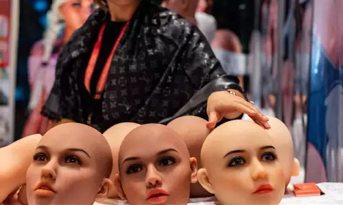 ஏ.ஐ. வைத்து என்னவெல்லாம் செய்றாங்க.. சீனாக்காரன் எதை செய்திருக்கான் பாத்தீங்களா?