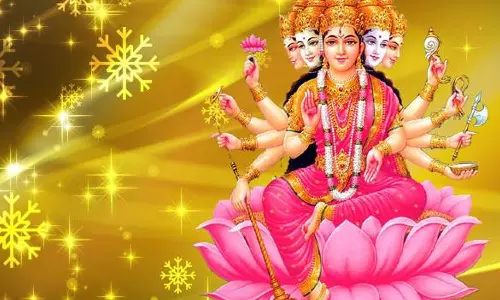 24 வகை சக்திகளை உடலில் உண்டாக்கும் காயத்ரி மந்திரம்