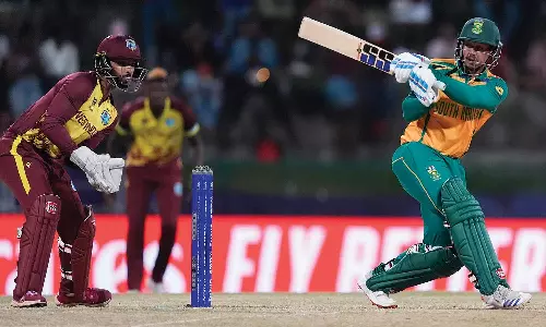 வெஸ்ட் இண்டீசை வீழ்த்தி அரையிறுதிக்கு சென்றது தென் ஆப்பிரிக்கா