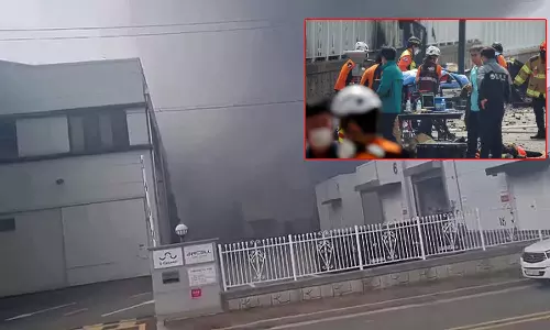 தென் கொரியாவில் லித்தியம் பேட்டரி தொழிற்சாலையில் ஏற்பட்ட தீ விபத்தில் 22 பேர் உயிரிழப்பு