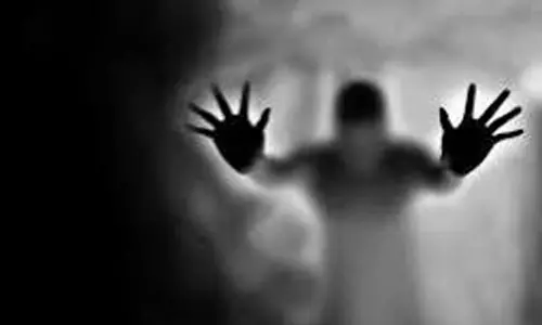 மகனின் உடலில் தந்தையின் ஆவி - கொலையாளிகளை பிடிக்க போலீசின் பலே ஐடியா