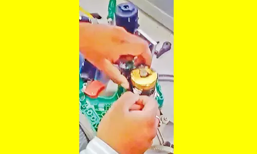 திருச்சி விமான நிலையத்தில் ரூ.1.19 கோடி கடத்தல் தங்கம் பறிமுதல்