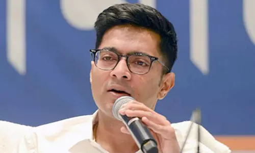 சபாநாயகர் பதவிக்கு போட்டியிடுவது குறித்து எங்களிடம் ஆலோசனை நடத்தவில்லை: திரிணாமுல் காங்கிரஸ்