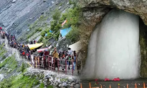 அமர்நாத் யாத்திரை தொடக்கம்... முதல் குழுவில் 2000-க்கும் மேற்பட்ட யாத்ரீகர்கள்