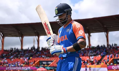 அதிக நேரம் களத்தில் நின்றால் பழைய பார்மை நிச்சயம் மீட்டெடுப்பார்: கோலியை புகழ்ந்த ரவிசாஸ்திரி