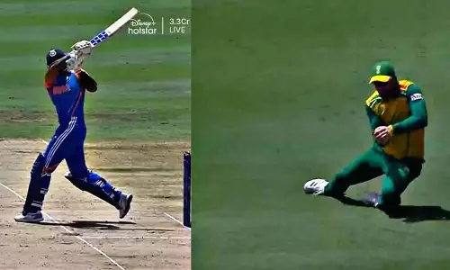 வந்த வேகத்தில் நடையை கட்டிய சூர்யகுமார் யாதவ்: 3 ரன்னில் அவுட்