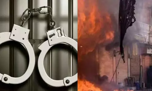 4 பேர் பலியான விபத்தில் பட்டாசு ஆலை உரிமையாளர், போர்மேன் கைது