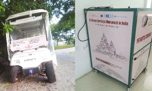 மாமல்லபுரத்தில் காட்சி பொருளான பேட்டரி வாகனம்