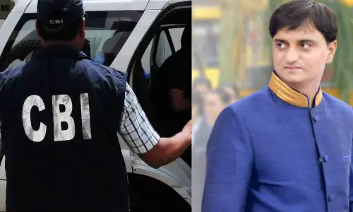 நீட் முறைகேடு: குஜராத்தில் தனியார் பள்ளி உரிமையாளர் கைது