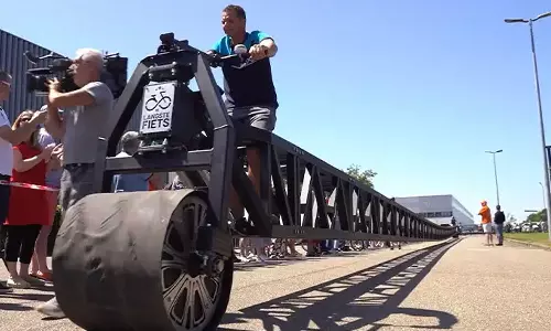 உலகின் மிக நீளமான சைக்கிள் - கின்னஸ் சாதனை படைத்த டச்சு பொறியாளர்கள்