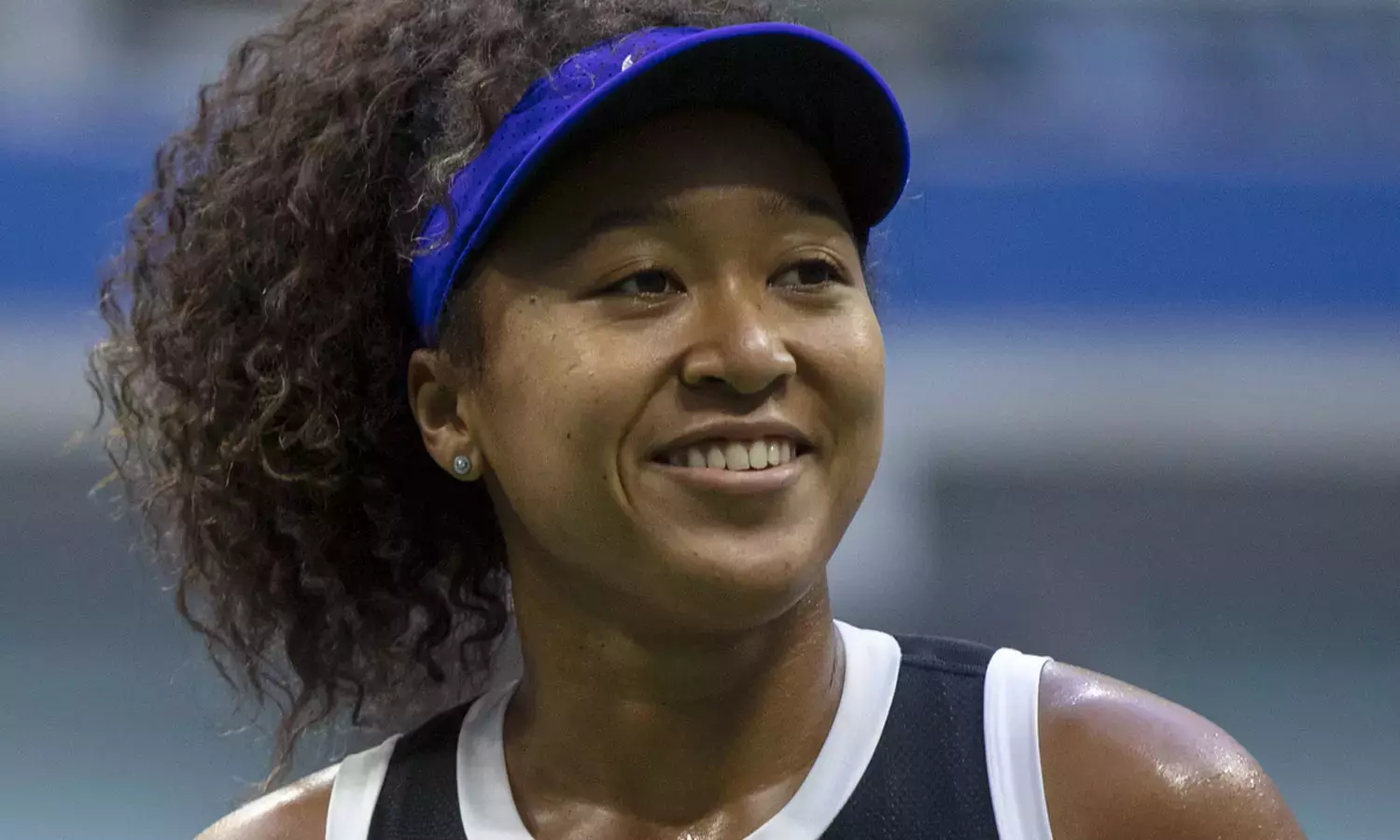 6 ஆண்டுக்கு பிறகு விம்பிள்டனில் முதல் வெற்றியைப் பதிவு செய்தார் ஒசாகா