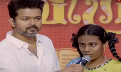 நிகழ்கால காமராஜர் விஜய்- பார்வையற்ற மாணவி உருக்கம்