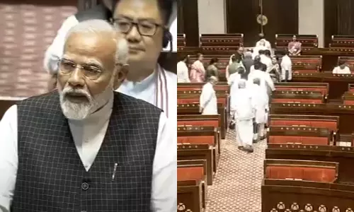 மோடி உரைக்கு எதிர்ப்பு- காங்கிரஸ் தலைமையில் எதிர்க்கட்சிகள் வெளிநடப்பு