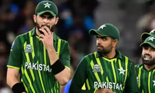 உலகக் கோப்பையில் தோல்வி-கடும் விமர்சனம் எதிரொலி: முதல் முறையாக வாய் திறந்த பாகிஸ்தான் வீரர்