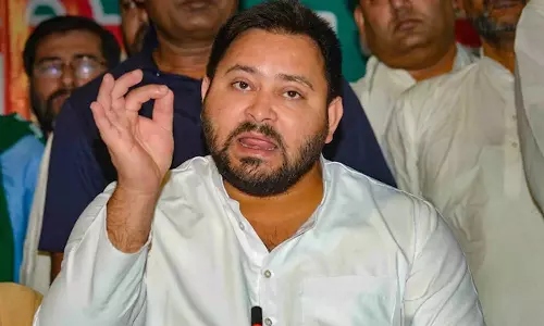 பீகாரில் பாஜக கூட்டணியின் ஊழல் ஆட்சியால்தான் பாலங்கள் இடிந்து விழுகிறது - தேஜஸ்வி யாதவ்