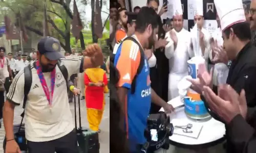 ஓட்டலில் டான்ஸ் ஆடிய ரோகித் சர்மா.. கேக் வெட்டி கொண்டாட்டம் - வீடியோ வைரல்