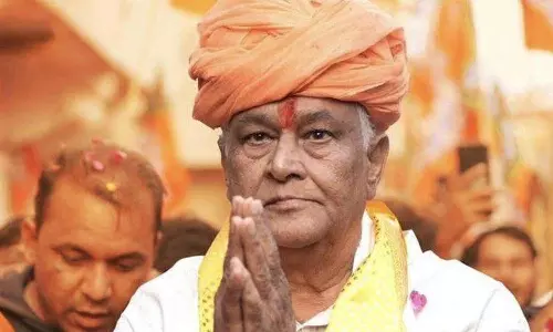 மந்திரி பதவி ராஜினாமா: பாஜக தோற்றதால் வாக்குறுதியை நிறைவேற்றிய தலைவர்