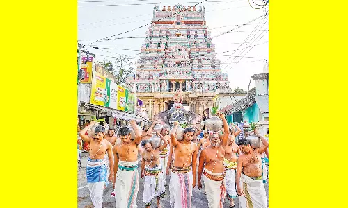 ஸ்ரீரங்கம் ரெங்கநாதர் கோவிலில், இன்று சக்கரத்தாழ்வார், காட்டழகிய சிங்கப்பெருமாள் ஜேஷ்டாபிஷேகம்