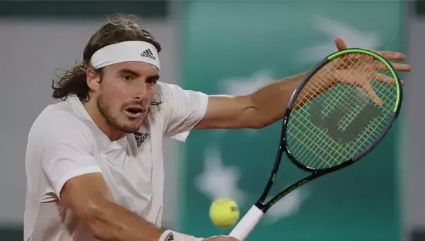 விம்பிள்டன் டென்னிஸ்: 2வது சுற்றில் சிட்சிபாஸ் அதிர்ச்சி தோல்வி