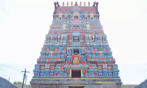 நெய்க்குளத்தில் அம்பிகை உருவம்