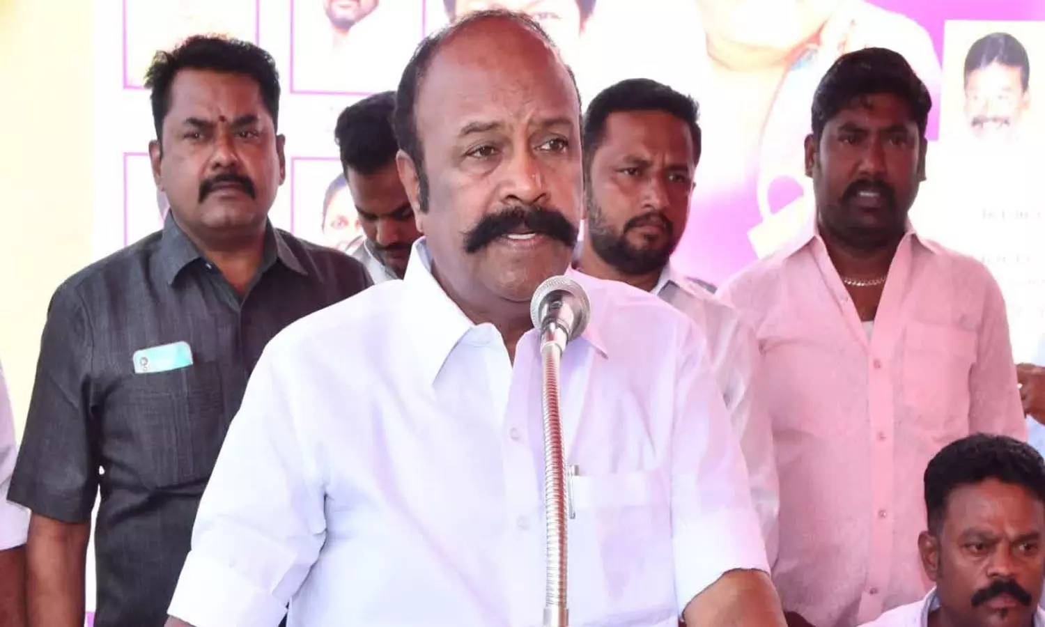 சர்வதேச கூட்டுறவு தினம்: கூட்டுறவு வங்கிகளில் கடன் மேளா-அமைச்சர் பெரியகருப்பன்