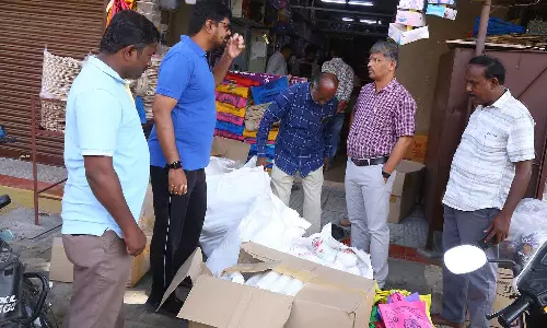 பிளாஸ்டிக் பொருட்கள் விற்பனை செய்த கடைகளுக்கு ரூ.7 லட்சம் அபராதம்