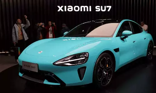 இந்தியாவில் தனது முதல் மின்சார காரை காட்சிப்படுத்திய  ஸியோமி நிறுவனம்